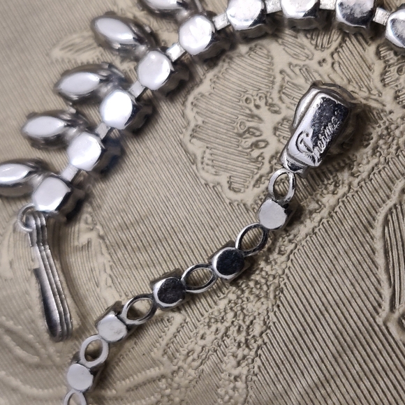 Dazzling Signed Sherman Clear Crystals Necklace - Picture 5 of 15